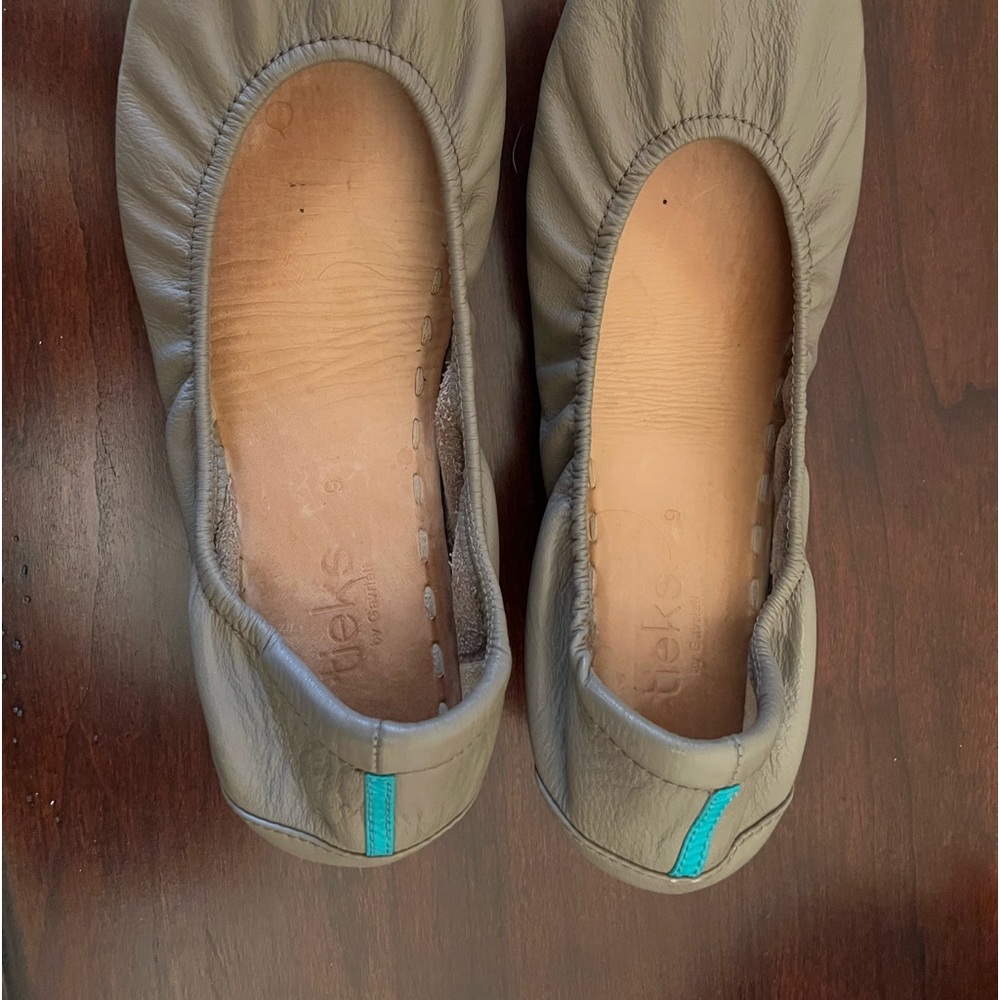 Tieks Taupe Leather Ballet Flats with Teal Accent - Picture 2 of 5